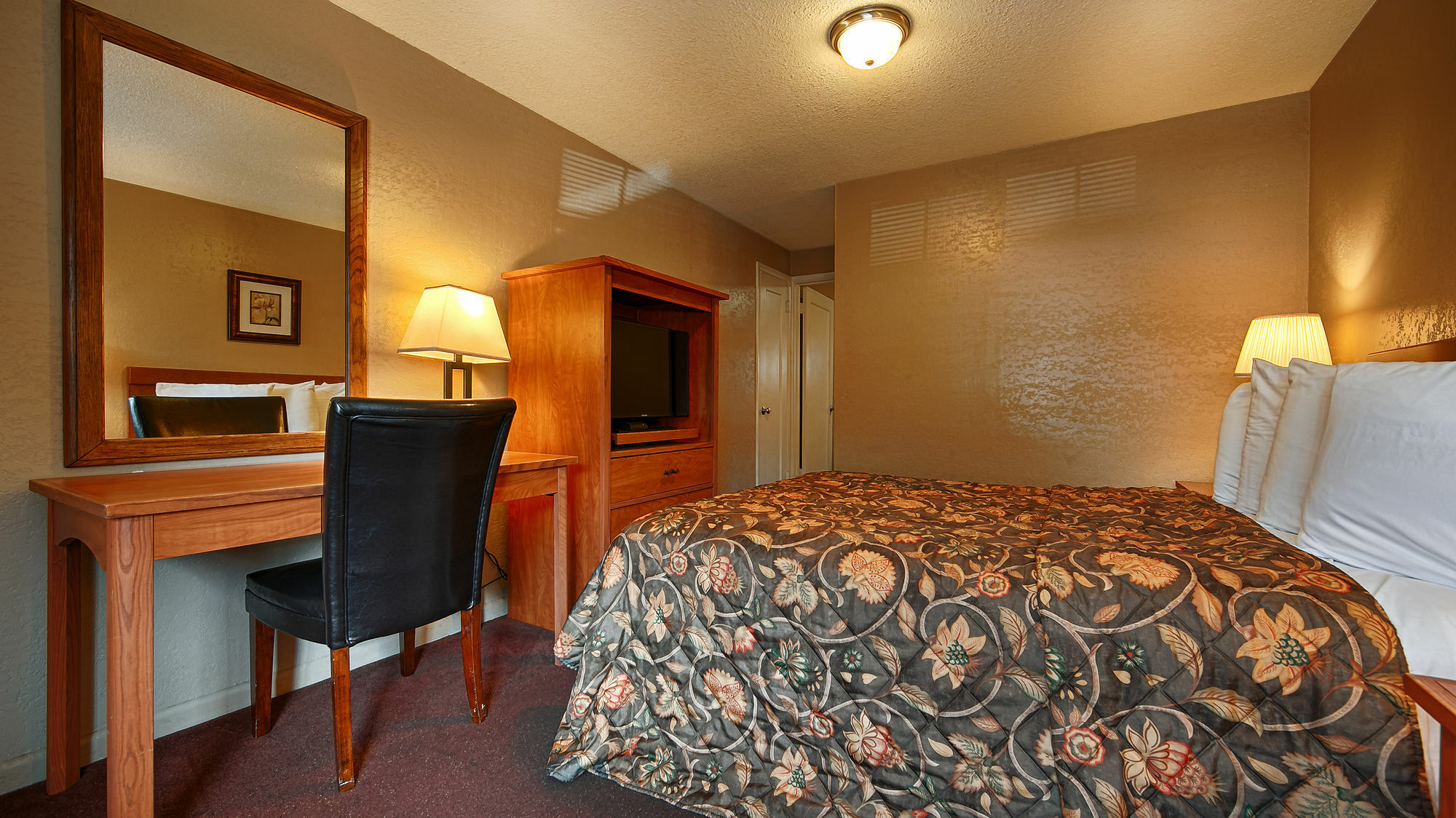 Travelodge By Wyndham Eugene Downtown/University Of Oregon Exterior foto